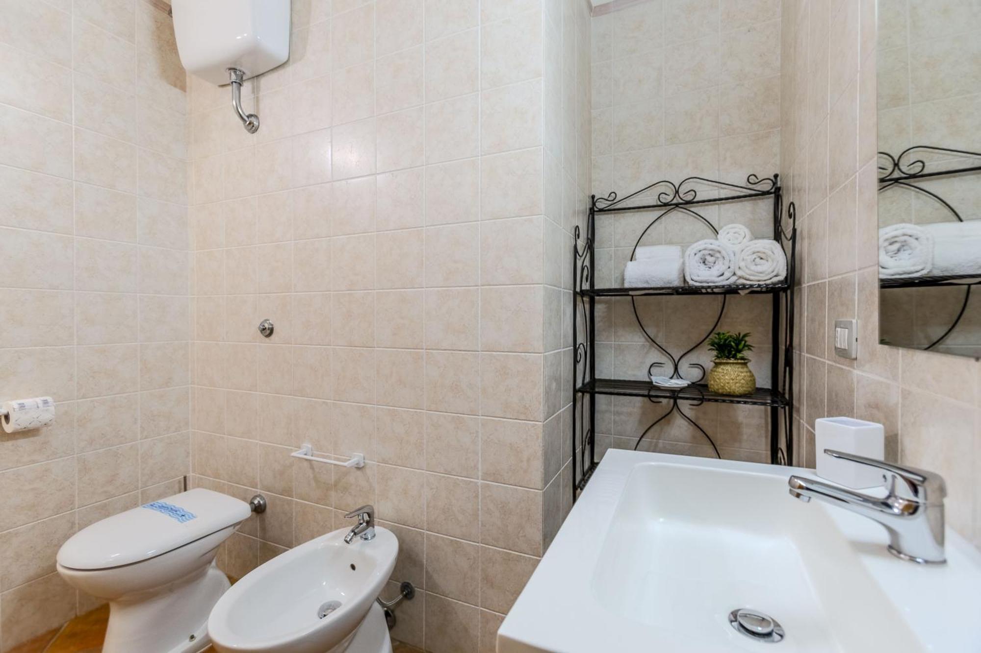 Aetos Home With Shared Swimming Pool - Porto Pino Hill Kültér fotó